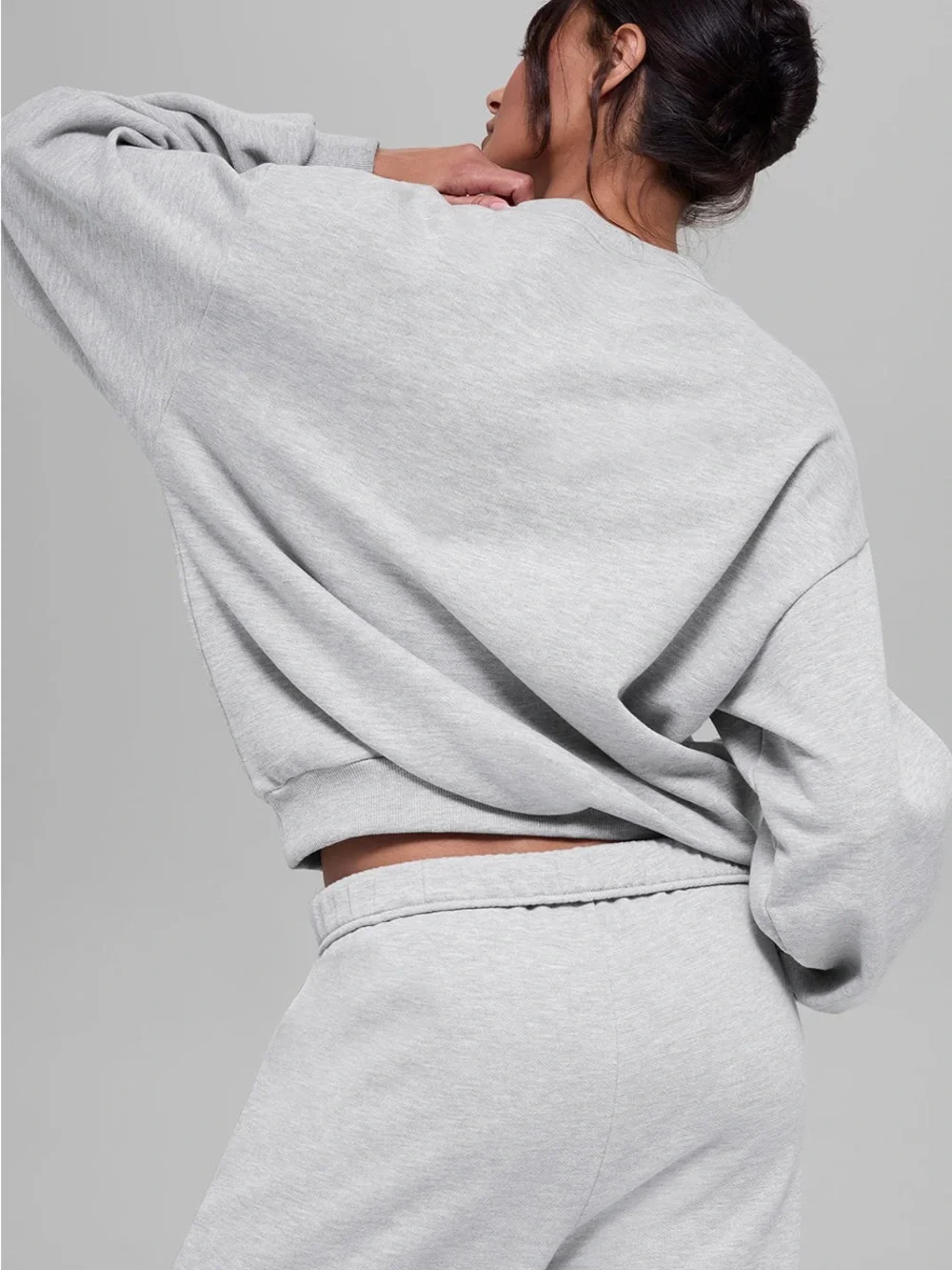 Alo Yoga Accolade Crew Neck Pullover $138 Retail